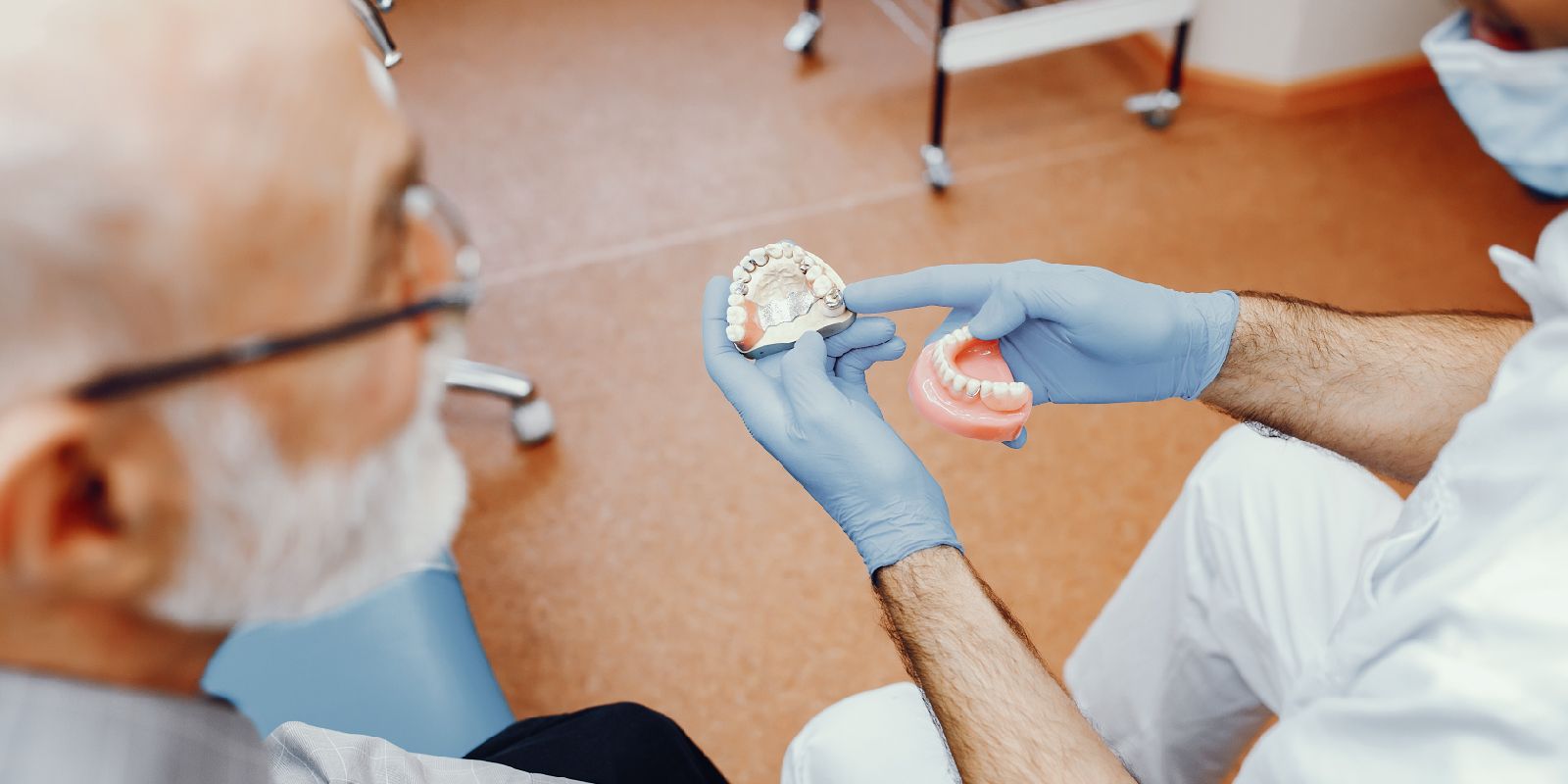 7 Reasons Patients Choose Partial Dentures Instead of Full Dentures 