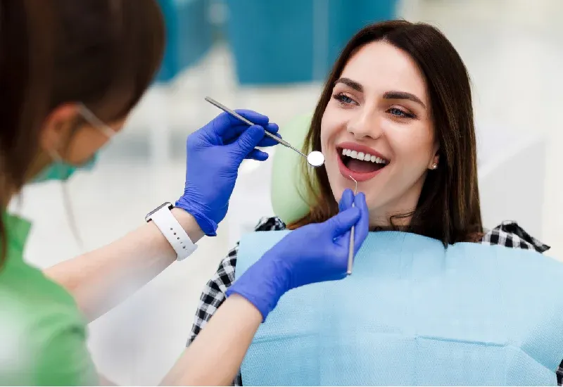 Modern Cosmetic Dentistry Treatment for a More Attractive Smile-01.webp